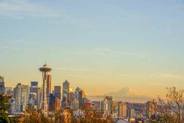 Seattle şehir merkezinin Washington, ABD 'deki ufuk çizgisi