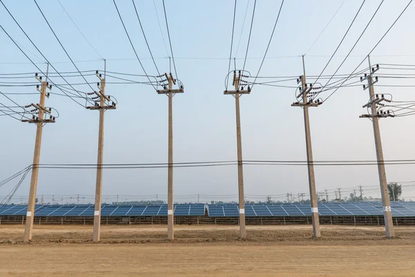 La granja solar para la energía verde en Tailandia —  Fotos de Stock