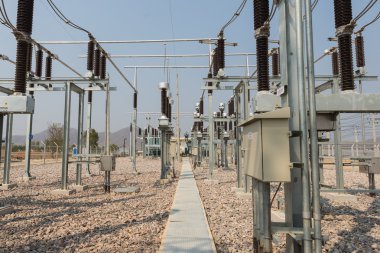 Açık elektrik alt istasyonlar yüksek gerilim donatımı 