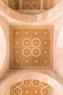 Grand cami Hassan II koridorda tavan