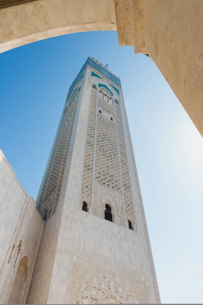 Den stora moskén Hassan Ii med blå himmel — Stockfoto