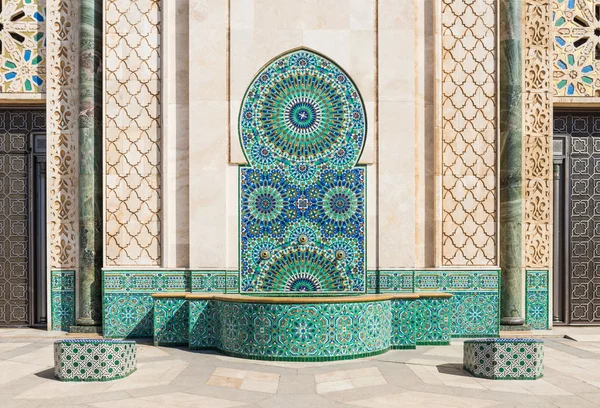 走廊在 Hassan 二世大清真寺的屋顶 图库图片