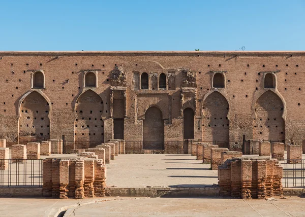 De Koutoubia-moskee met blauwe hemel in Marrakech — Stockfoto