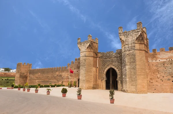 O portão de Chellah que é a herança mundial em Rabat com bl — Fotografia de Stock