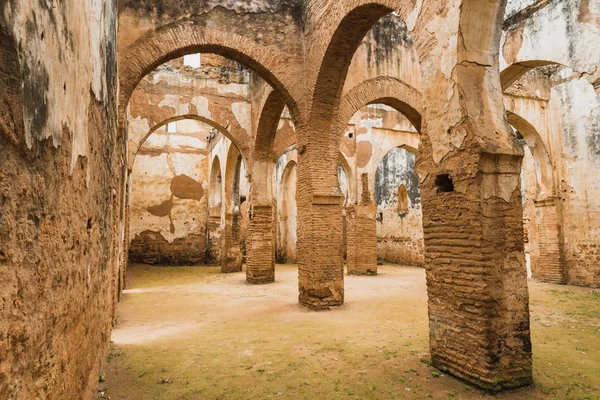 L'intérieur de Chellah qui est le patrimoine de l'humanité à Rabat — Photo