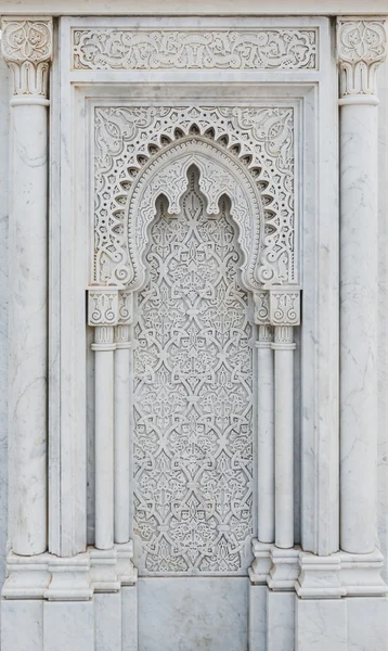 Die Marmorschnitzerei des Mausoleums von Mohammed v in rabat — Stockfoto