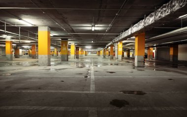 Görüntü garaj yeraltı iç, karanlık endüstriyel bu park yeri