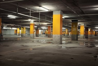 Görüntü garaj yeraltı iç, karanlık endüstriyel bu park yeri