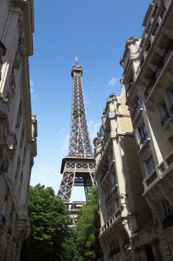 Eyfel Kulesi Paris, Fransa'da sokak görünümü