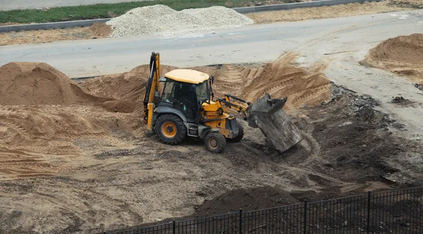 Sarı traktör görüş yüksek açısı inşaat yer