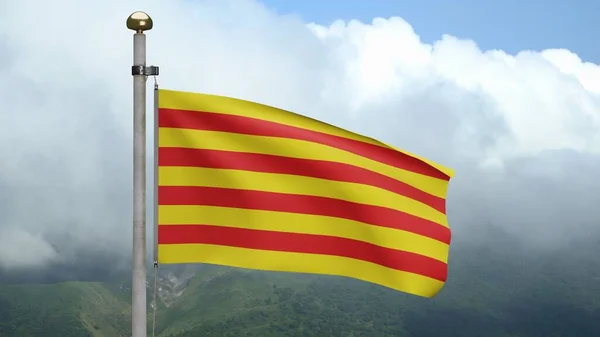 山の風に揺れるカタルーニャ国旗 カタロニア語のバナーが吹いて 柔らかく滑らかなシルクを閉じます 布生地の質感が背景を刻印 ナショナルデーや国の機会の概念のためにそれを使用する — ストック写真