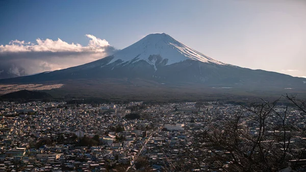 Schöner Fuji Berg Mit Schneedecke Auf Dem Gipfel Mit Wolke — Stockfoto