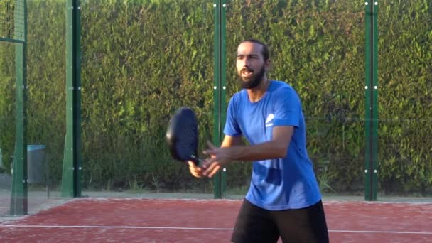 Sevilla Spanien Juli 2021 Zeitlupe Eines Professionellen Paddeltennisspielers Beim Volleyball — Stockvideo