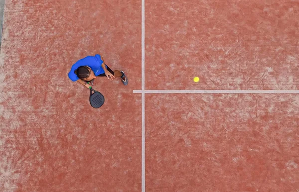 Top View Egy Padel Játékos Aki Meg Fogja Ütni Labdát — Stock Fotó