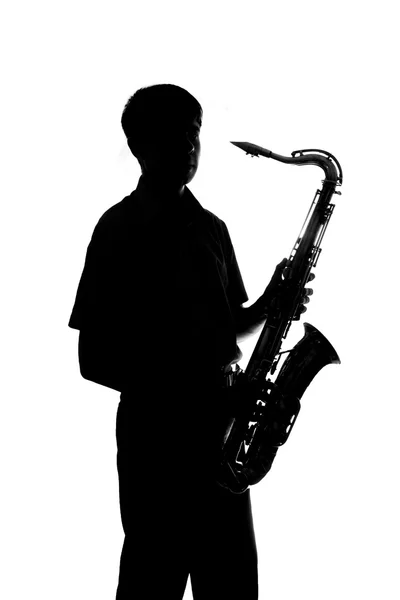 Портрет молодого художника с саксофоном — стоковое фото