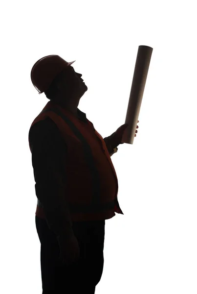 紙管の方向を示す白い隔離された背景に硬質帽子のポットベレー帽建設労働者のシルエット図 エンジニアの監督 — ストック写真