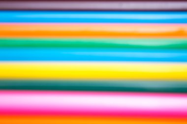 arka plan bulanık renkli kalemler