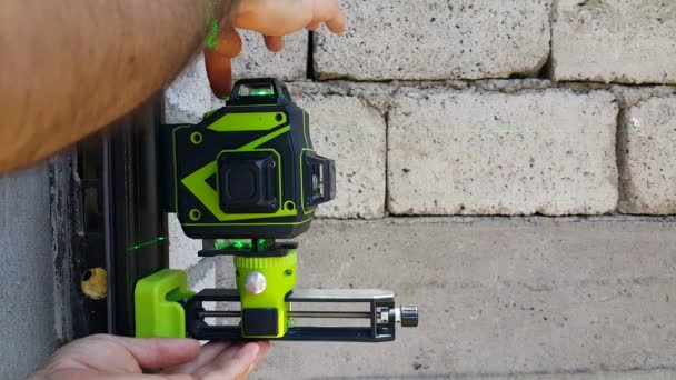 Laser Level Gauge Measuring Green Light Construction Site Outdoor Construction — Stock Video