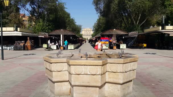 Yrevan Armenia Settembre 2021 Mercato Souvenir Locali Turisti Mercato Delle — Video Stock