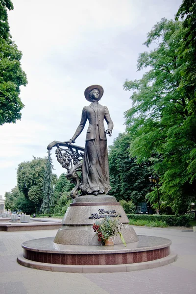 Μνημείο των Solomiya Krushelnytska — Φωτογραφία Αρχείου