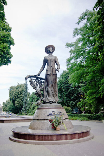 Monument of Solomiya Krushelnytska