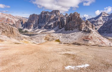 Sihirli Dolomites manzara