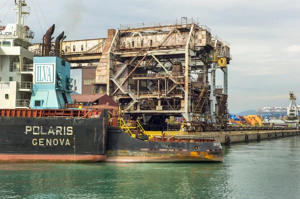 In de haven van genoa — Stockfoto