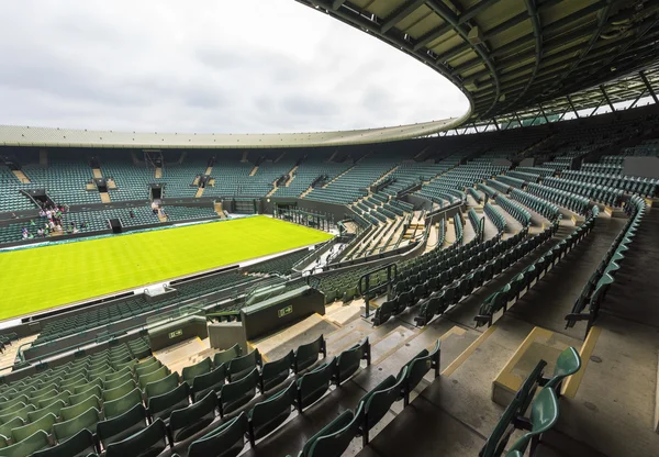 Visiting the central Wimbledon court — Stock Photo, Image