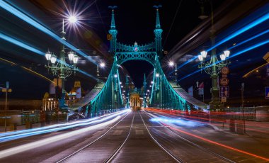 Özgürlük köprüsü gece görüşü, Budapeşte