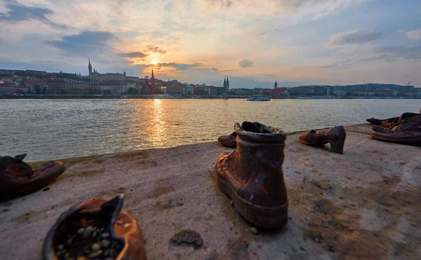 Tuna Bankası Anıtı Ndaki Ayakkabılar Budapeşte Macaristan — Stok fotoğraf