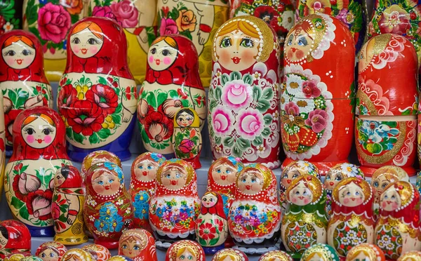 Traditionelle Russische Matrjoschka Holzpuppe Auf Dem Lokalen Markt Budapest Ungarn — Stockfoto