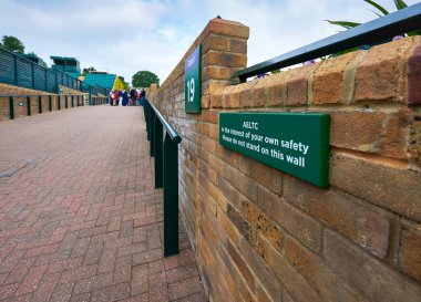 Wimbledon resmi binasını ziyaret ediyorum.