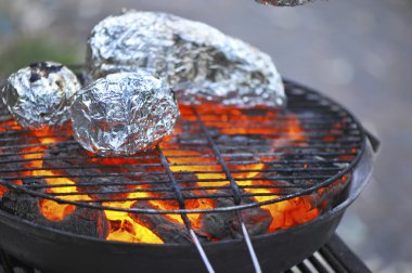 mangal üzerinde