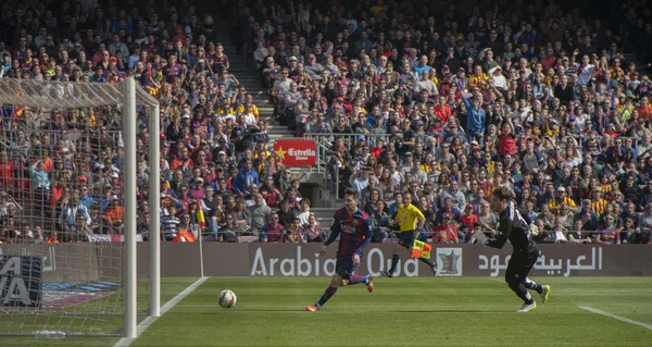 Messi scoring a goal — Stock Photo, Image