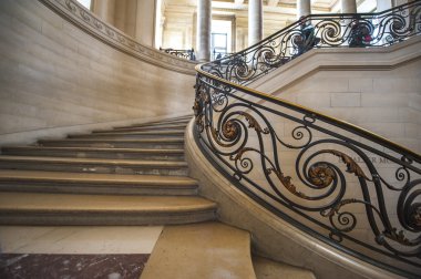 Louvre Müzesi'nde Walikng