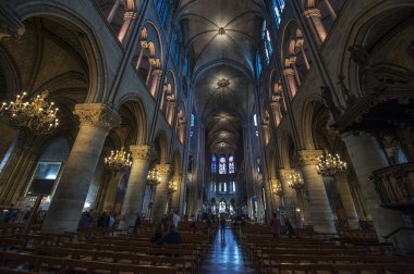 İç Notre Dame Katedrali