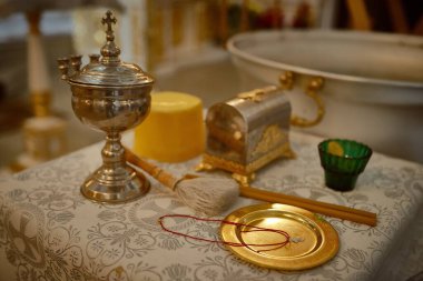 Vaftiz töreni için Kilise (Ortodoks) aksesuarları