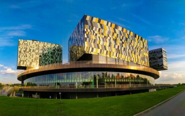 Moskova Yönetim Okulu SKOLKOVO Moskova Oblastı yakınlarındaki Moskova Oblastı 'nda bulunan bir yüksek lisans okuludur..