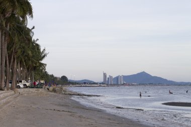  Bangsaen beach