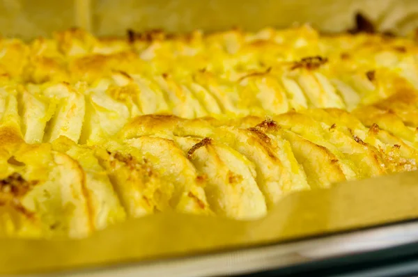 Apple tart with lemon zest — Stock Photo, Image