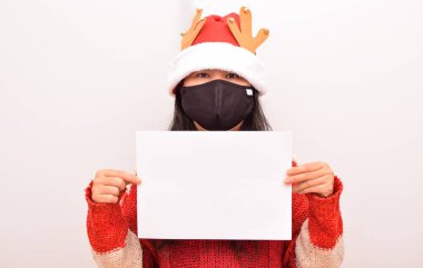 Boş tahtası olan Noel Baba.