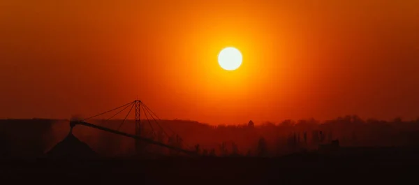 Red Sunset Mining Harvester — Stok fotoğraf