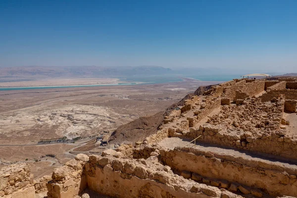 Paisaje del desierto de Israel, Mar Muerto, Jordania. Fortaleza Masada — Foto de Stock