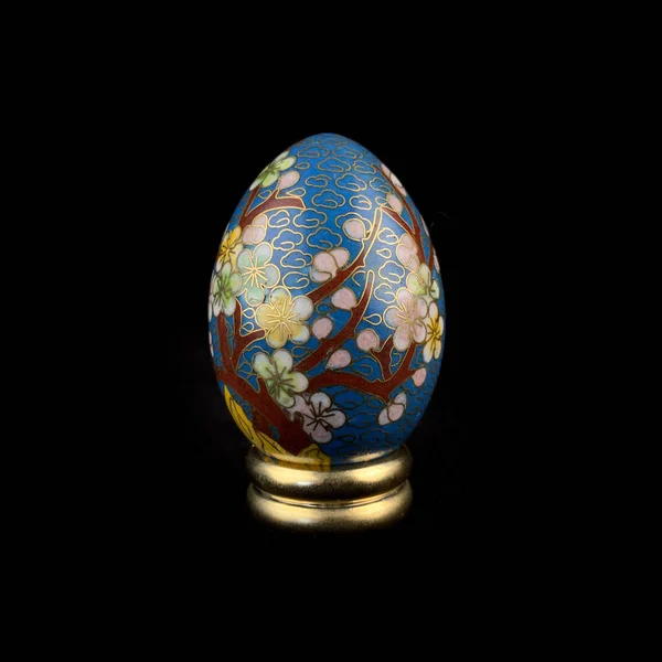 Blue Wooden Easter Egg Floral Patterns Isolated Black Background — стоковое фото