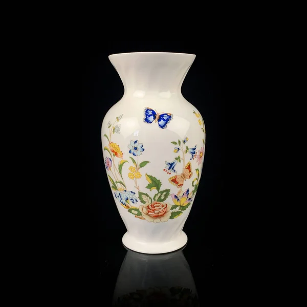 Starožitná Porcelánová Váza Květinovým Vzorem Ručně Vyrobená Váza Černém Pozadí — Stock fotografie