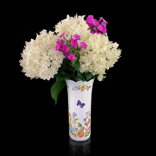 Antique Porcelain Vase Floral Pattern Vintage Vase Flowers Black Background — Stock Photo, Image