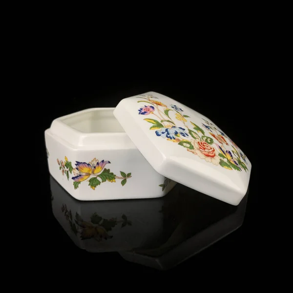 Ceramic Antique Jewelry Box Floral Patterns Antique Porcelain Jewelry Box — Stock Photo, Image