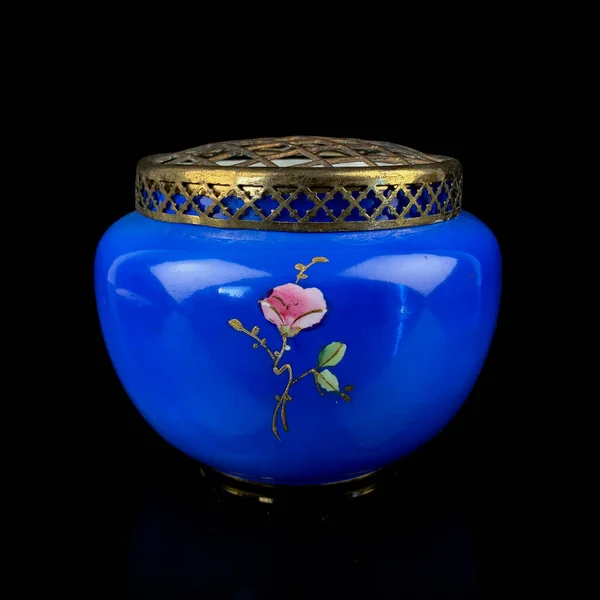 Ultramarine Antique Rose Bowl Vintage Blue Hand Painted Vase — Stockfoto