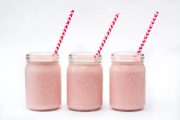 Batido de fresa. Foto aislada — Foto de Stock