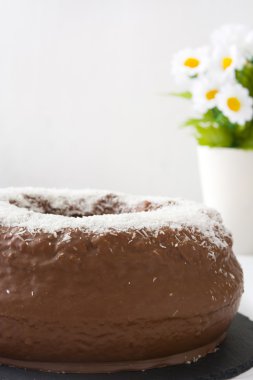 çikolata ve Hindistan cevizi pasta